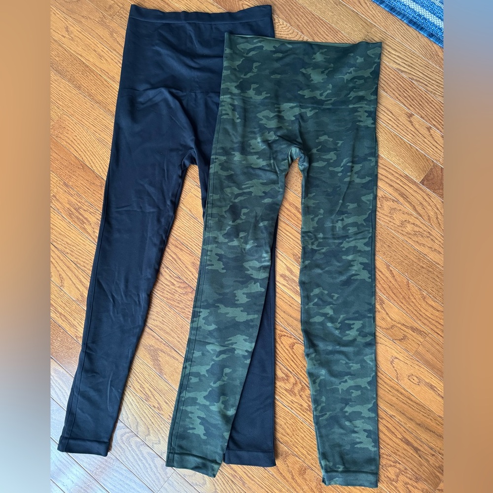 Spanx Leggings Lot Size L Black & Camo Look at Me Now